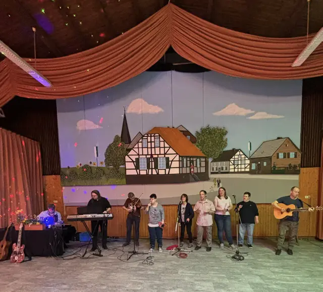 Festsaal beim Frühlingsfest 2026